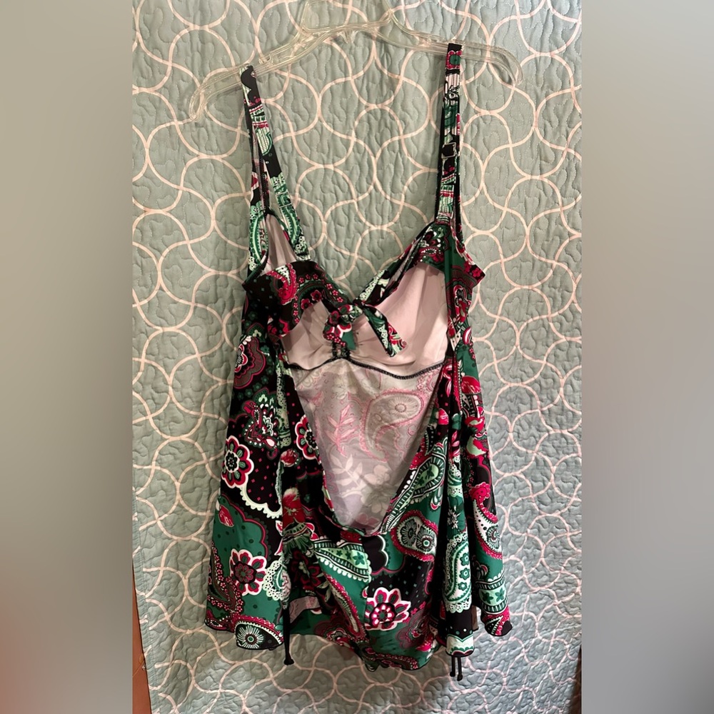 NWT Tankini top - Picture 2 of 6